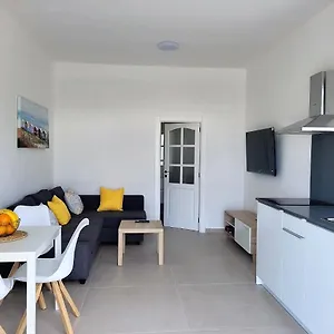  Apartment Falcon